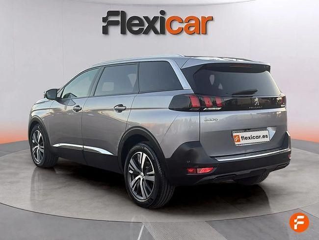 Usado Peugeot 5008 Allure 130 CV (95 kW) 2023 Gris Monovolumen