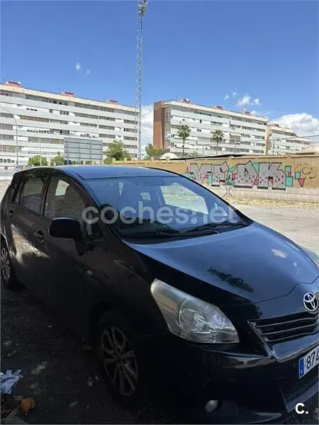 Usado Toyota Verso Active 126 CV (92 kW) 2011 Negro Monovolumen