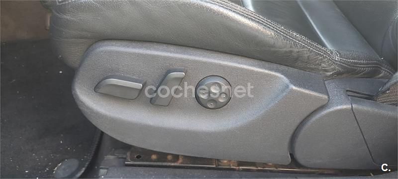 Usado Audi A4 Sport 180 CV (132 kW) 2004 Rojo Familiar