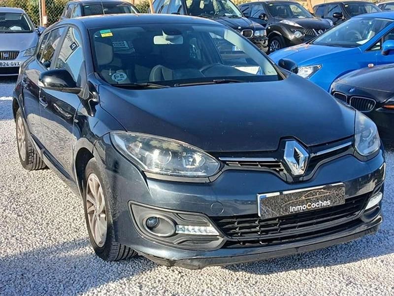 Usado Renault Mégane III Business 110 CV (80 kW) 2014 Gris Utilitario