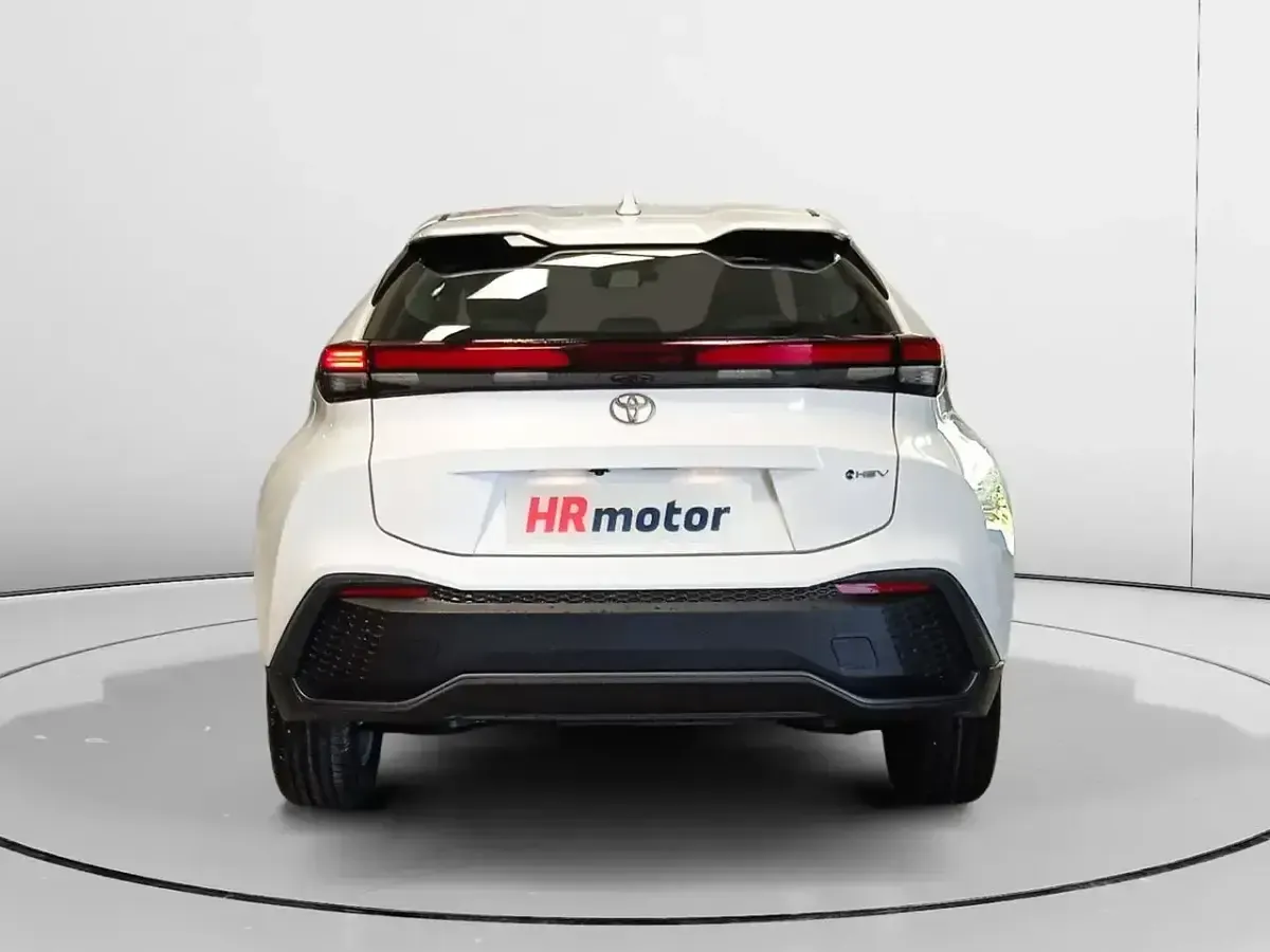 Usado Toyota C-HR Active 140 CV (102 kW) 2024 Blanco SUV