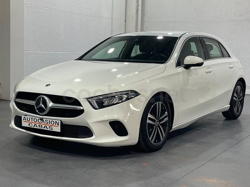 Usado Mercedes A180 136 CV (100 kW) 2021 Blanco Berlina