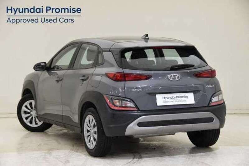 Usado Hyundai Kona 120 CV (88 kW) 2021 Gris SUV