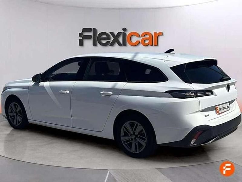 Usado Peugeot 308 SW Allure 131 CV (96 kW) 2022 Blanco Familiar