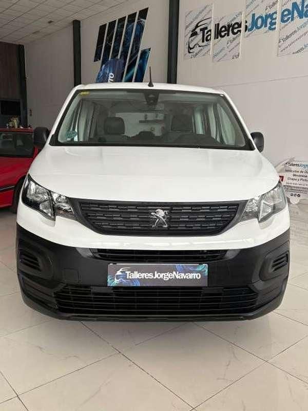 Usado Peugeot Rifter Access 102 CV (75 kW) 2021 Blanco Monovolumen