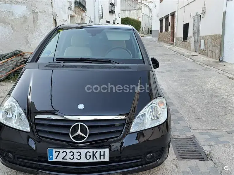 Usado Mercedes A170 116 CV (85 kW) 2009 Negro Berlina