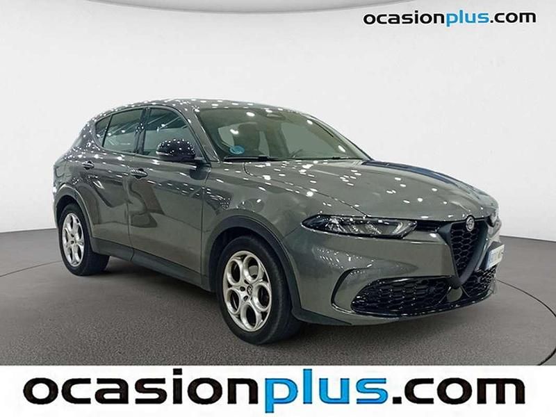 Usado Alfa Romeo Tonale Sprint 2022 Gris SUV