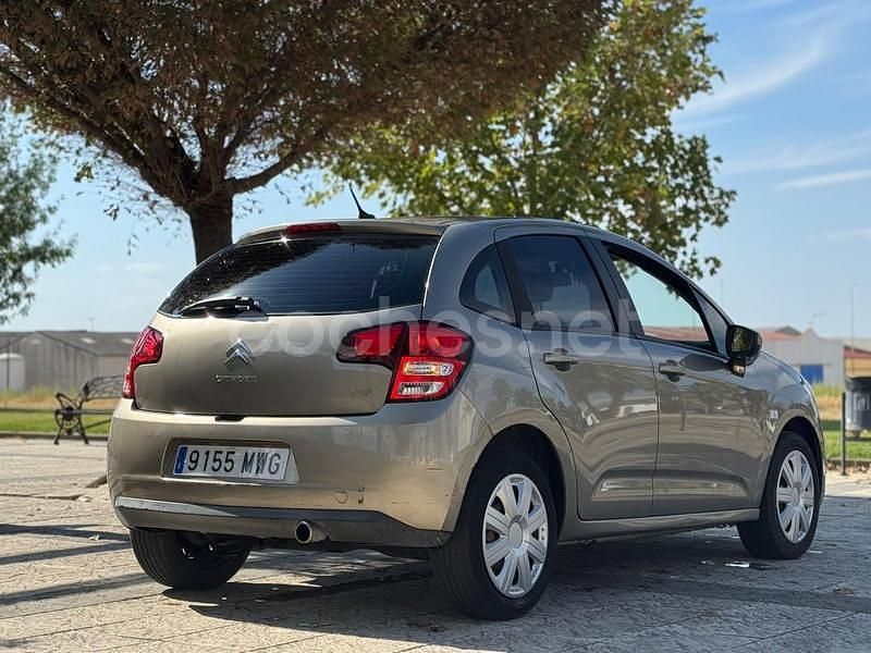 Usado Citroën C3 Attraction 68 CV (50 kW) 2013 Marrón Berlina