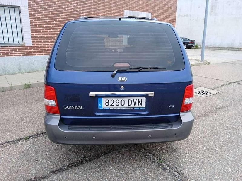 Usado Kia Carnival EX 144 CV (105 kW) 2006 Azul Monovolumen