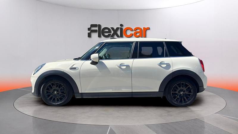 Usado Mini ONE 102 CV (75 kW) 2019 Beige Utilitario