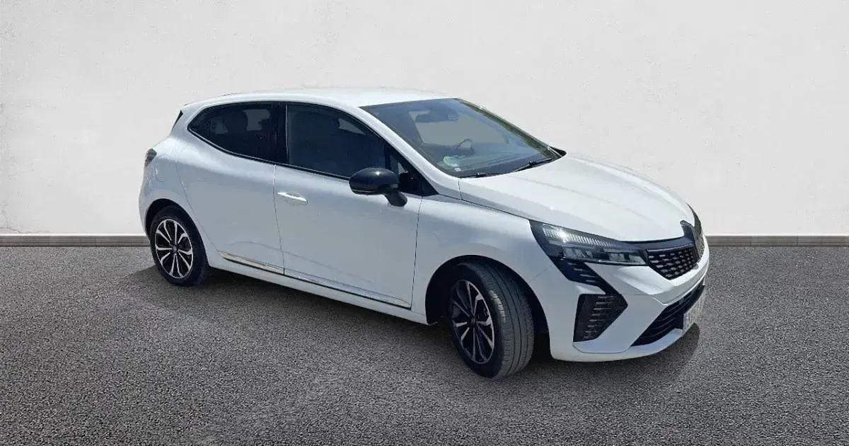 Usado Renault Clio Techno 100 CV (73 kW) 2025 Utilitario