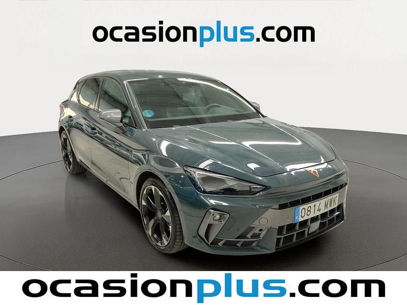Usado Cupra Leon 150 CV (110 kW) 2024 Azul Berlina