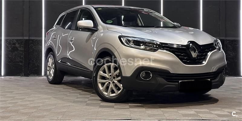 Usado Renault Kadjar Zen 130 CV (95 kW) 2015 Gris / plata SUV