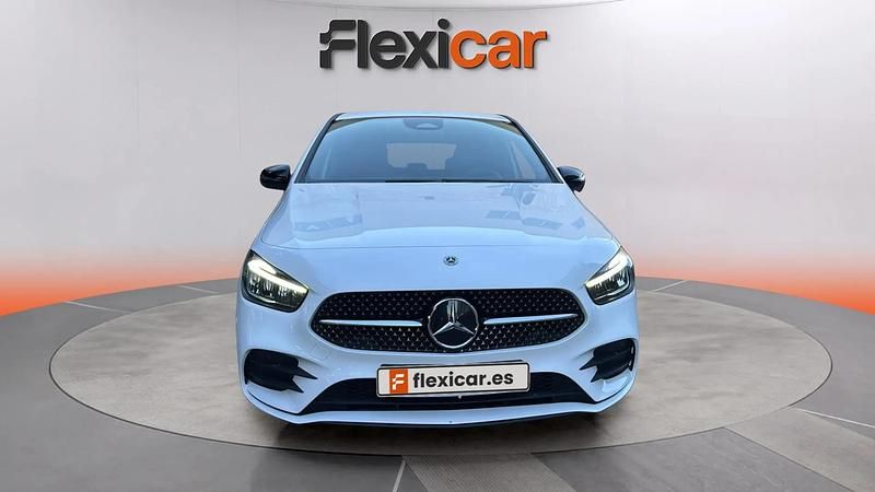 Usado Mercedes B200 150 CV (110 kW) 2023 Blanco Monovolumen