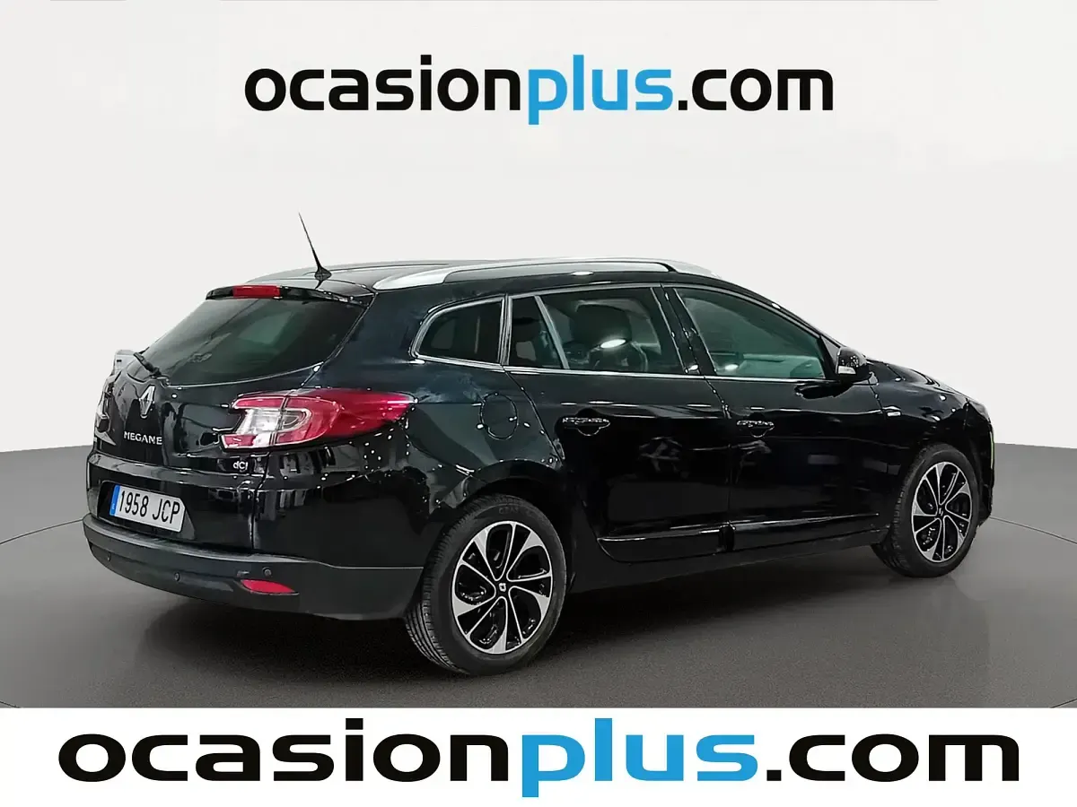 Usado Renault Mégane Bose Edition 130 CV (95 kW) 2015 Negro Familiar