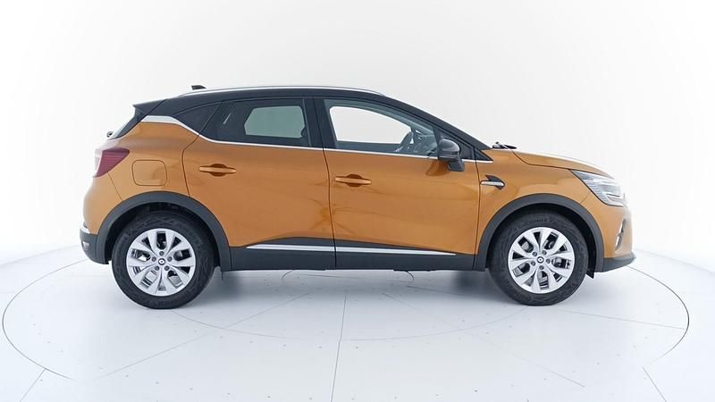 Usado Renault Captur Zen 145 HP (106 kW) 2022 Laranja SUV