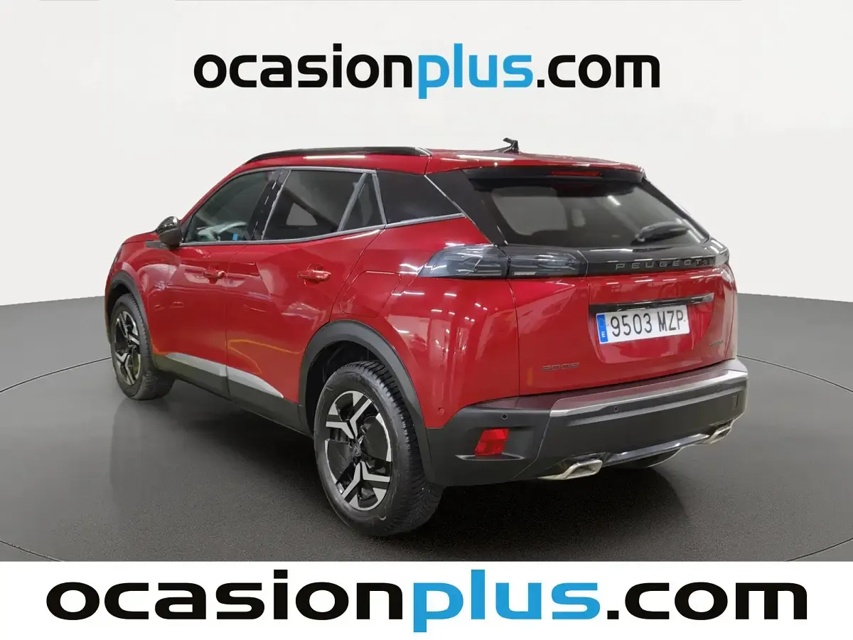 Usado Peugeot 2008 Allure 145 CV (106 kW) 2025 Rojo SUV