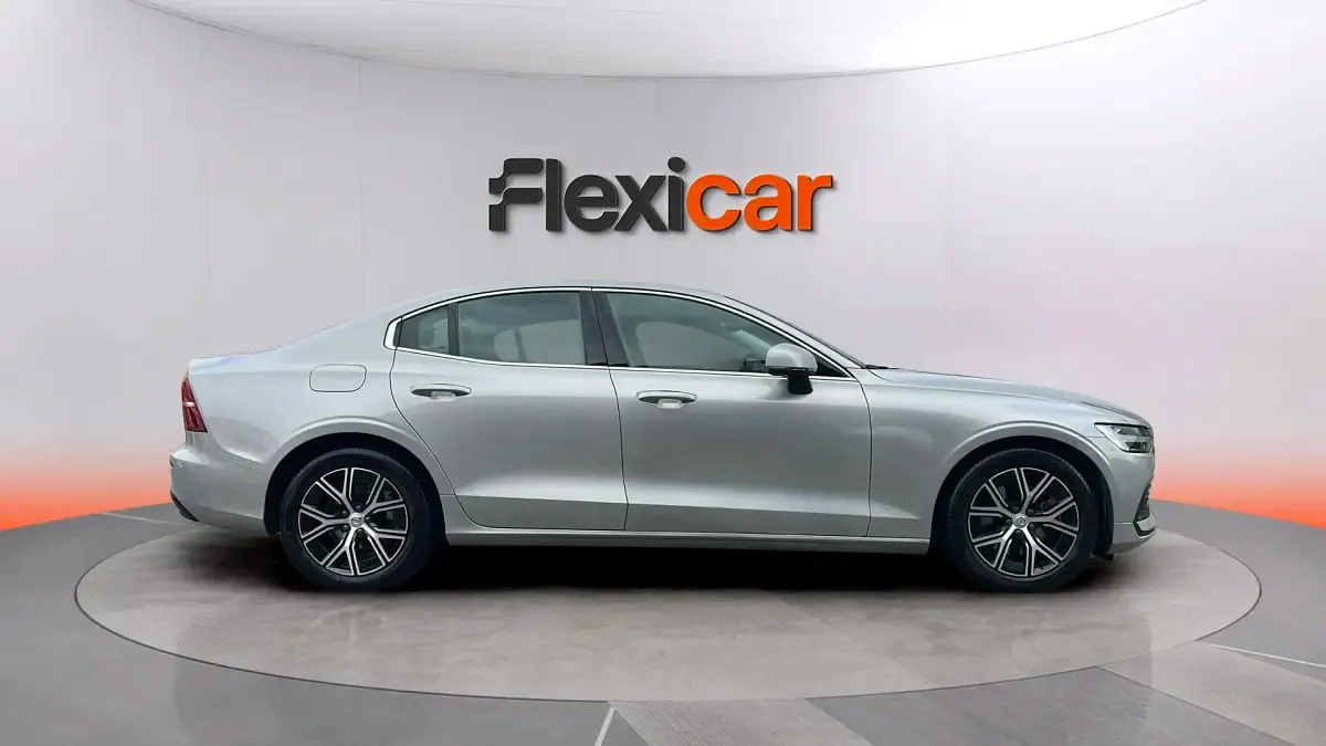 Usado Volvo S60 Core 197 CV (144 kW) 2023 Gris Berlina