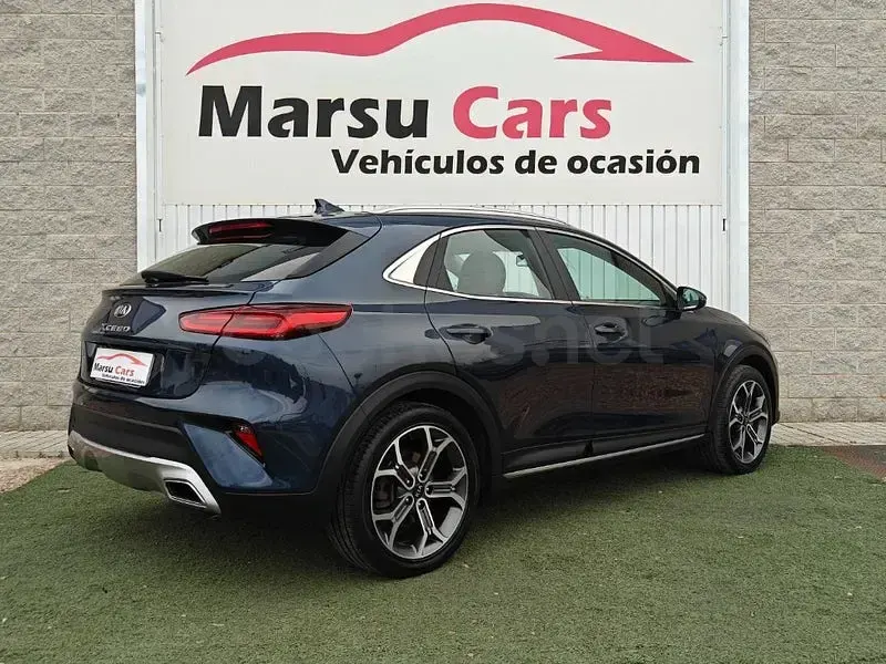 Usado Kia XCeed 115 CV (84 kW) 2019 Azul SUV