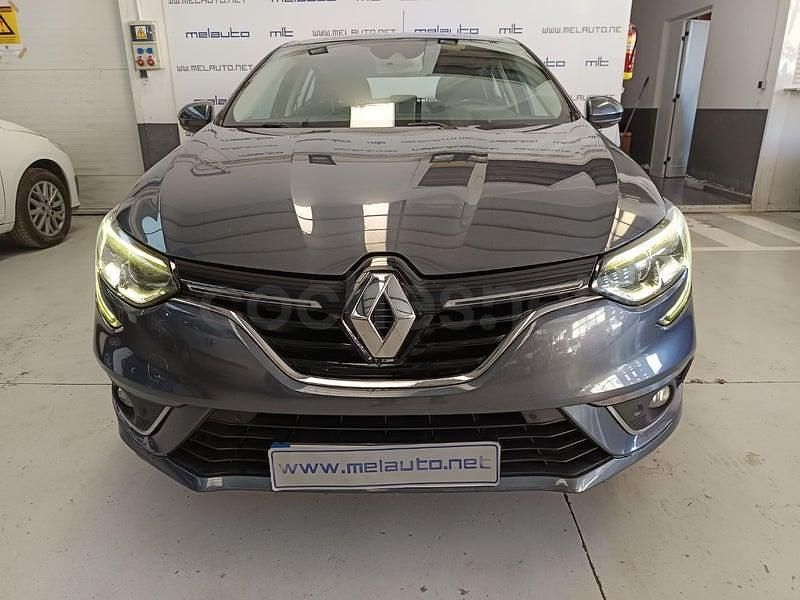 Usado Renault Mégane IV Zen 115 CV (84 kW) 2019 Gris / plata Berlina