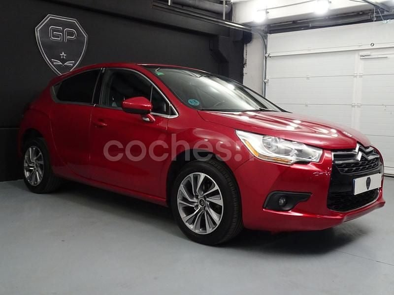 Usado Citroën DS4 Style 120 CV (88 kW) 2013 Granate Utilitario