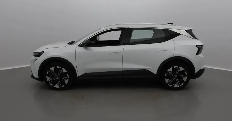 Usado Renault Scenic E-Tech Evolution 125 kW (170 CV) 2024 SUV