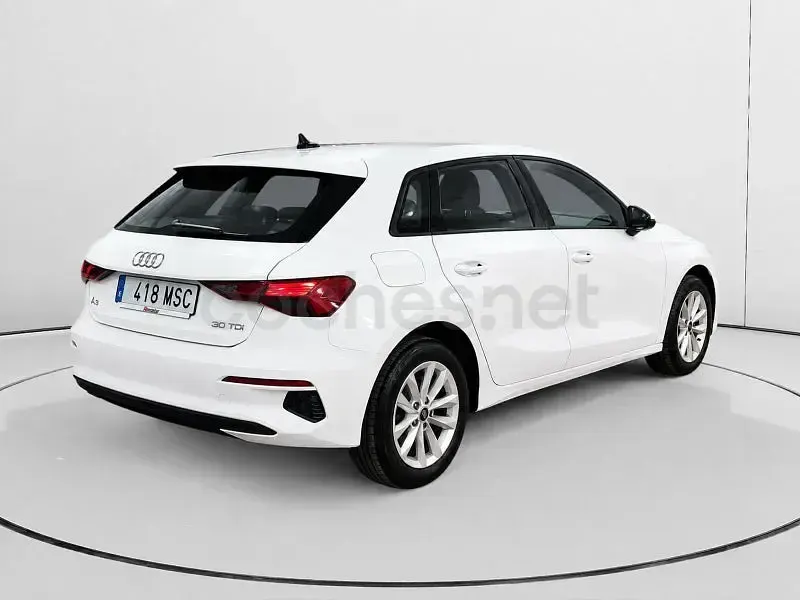 Usado Audi A3 116 CV (85 kW) 2024 Blanco Berlina
