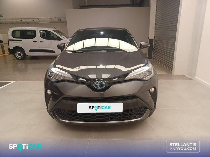 Usado Toyota C-HR Advance 184 CV (135 kW) 2022 Gris / plata SUV