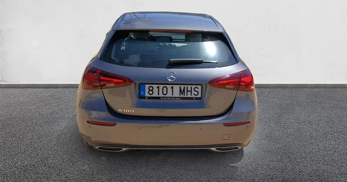 Usado Mercedes A180 136 CV (100 kW) 2023