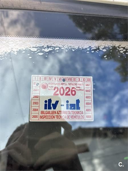 Beige Usado 2003 Renault Laguna II Privilege Berlina | 1500 € (Un poco caro) - Imagen 1/1