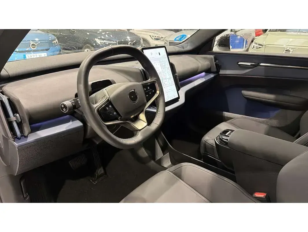 Usado Volvo EX30 Core 200 kW (272 CV) 2024 Blanco SUV
