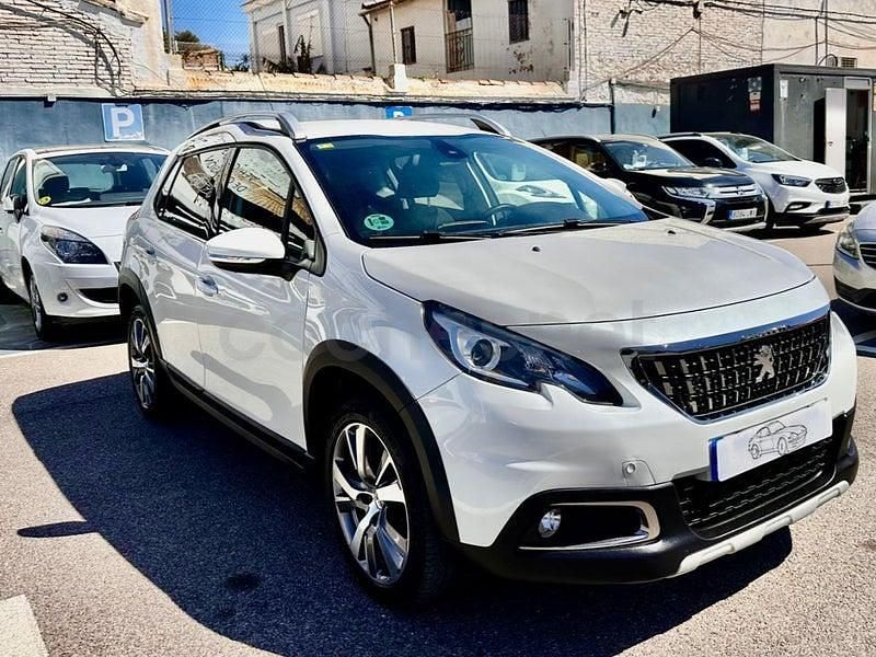 Usado Peugeot 2008 Crossway 100 CV (73 kW) 2017 Blanco SUV