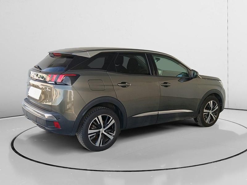Usado Peugeot 3008 Allure 132 CV (97 kW) 2017 Azul SUV