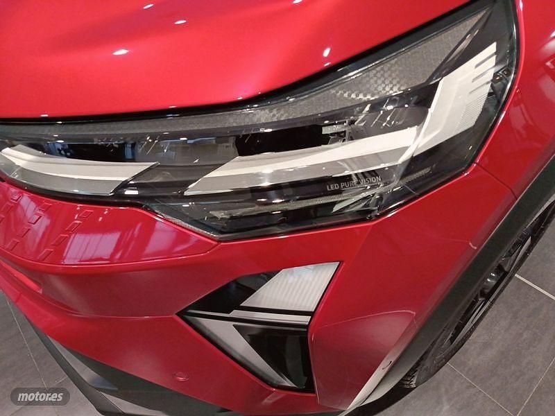 Usado Renault Captur Techno 145 CV (106 kW) 2025 Rojo SUV
