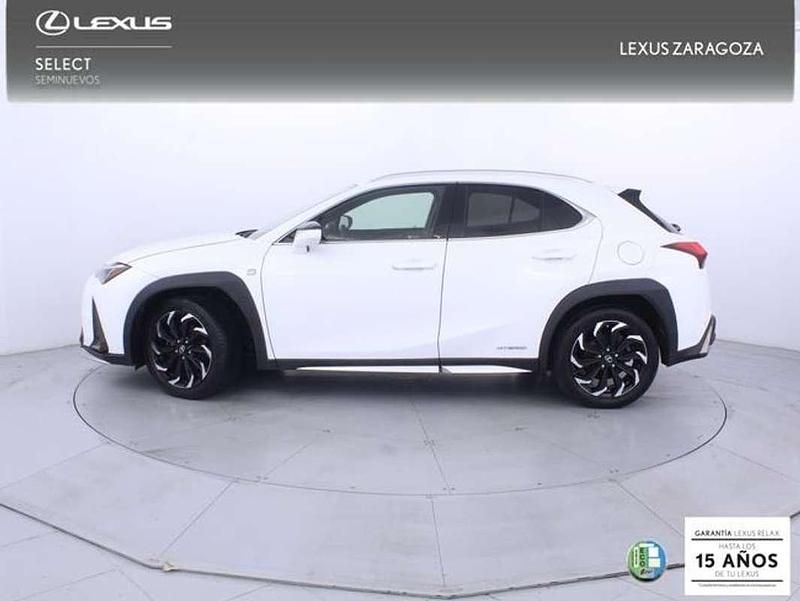 Usado Lexus UX 250h 184 CV (135 kW) 2019 Blanco SUV