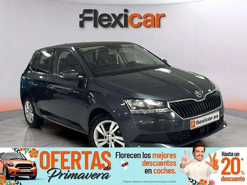 Usado Skoda Fabia Ambition 60 CV (44 kW) 2020 Azul Utilitario