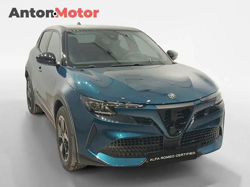 Usado Alfa Romeo Junior 114 kW (156 CV) 2024 Azul SUV