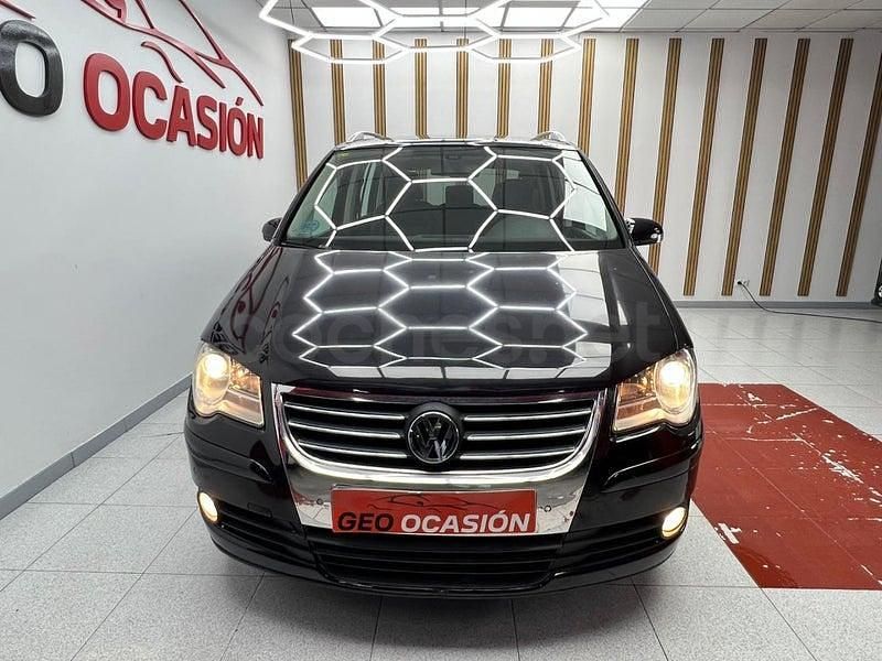 Usado VW Touran 140 CV (102 kW) 2008 Negro Monovolumen