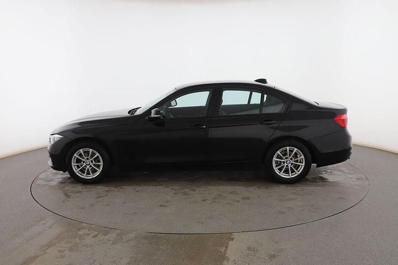 Usado BMW 318 Sport Line 135 CV (99 kW) 2016 Negro Berlina