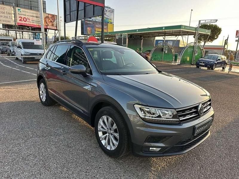 Usado VW Tiguan Advance 150 CV (110 kW) 2021 Gris SUV