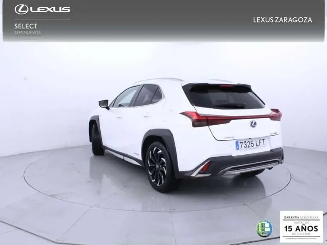 Usado Lexus UX 250h 184 CV (135 kW) 2020 Blanco SUV