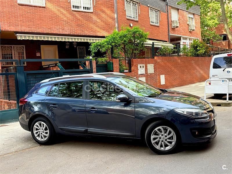 Usado Renault Mégane GrandTour Bose Edition 110 CV (80 kW) 2014 Negro Familiar