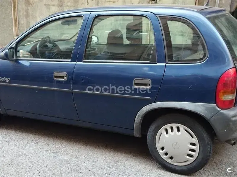 Usado Opel Corsa Swing 45 CV (33 kW) 1994 Azul Utilitario