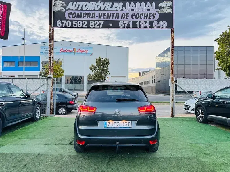 Usado Citroën C4 Picasso Intensive+ 115 CV (84 kW) 2015 Gris / plata Monovolumen