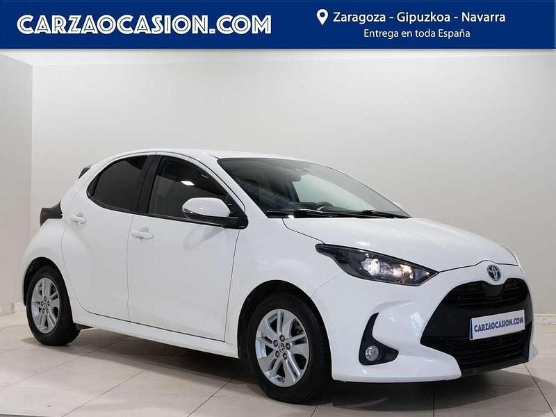 Usado Toyota Yaris Business Edition 116 CV (85 kW) 2022 Blanco Berlina