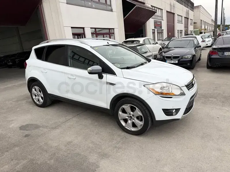 Usado Ford Kuga Titanium 163 CV (119 kW) 2011 Blanco SUV