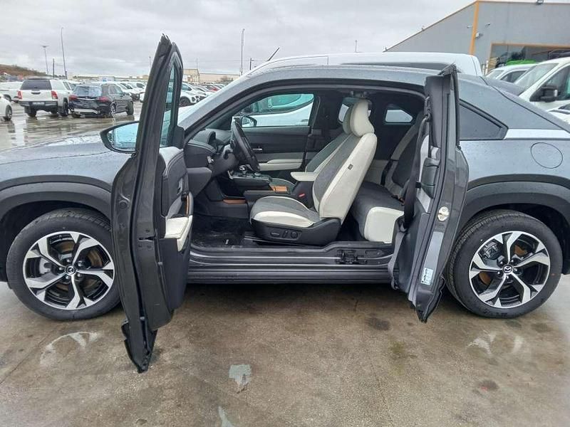 Usado Mazda MX30 Ad'Vantage 106 kW (145 CV) 2024 Gris SUV