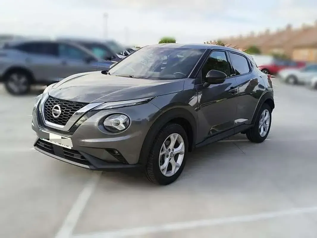 Usado Nissan Juke N-Connecta 114 CV (83 kW) 2022 Gris SUV