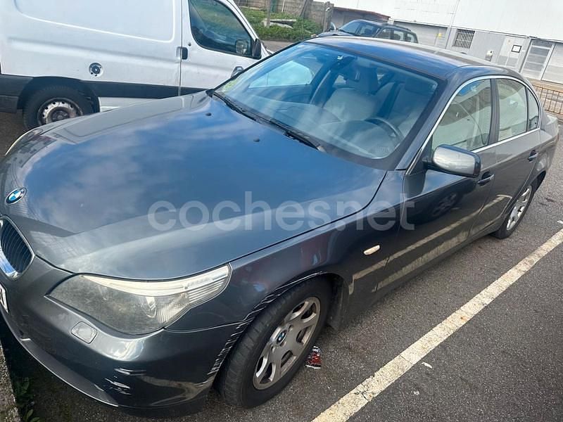 Usado BMW 520 163 CV (119 kW) 2007 Gris / plata Berlina
