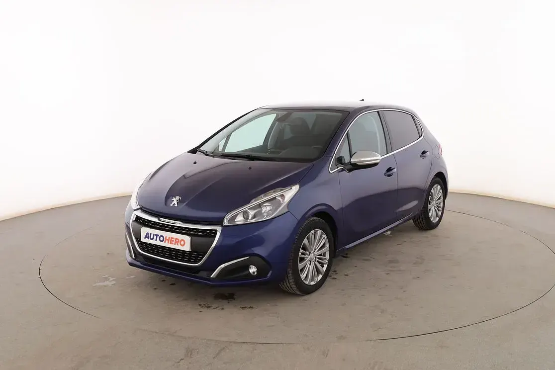 Usado Peugeot 208 Allure 110 CV (80 kW) 2016 Utilitario